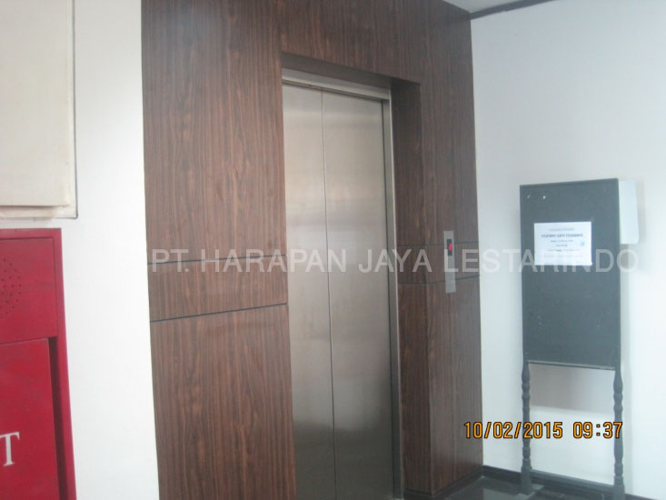 Kontraktor Pekerjaan Sipil Desain Interior Pintu Lift UPH Surabaya